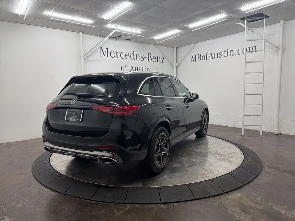 Used 2026 Black Mercedes-Benz GLC 300 image 7