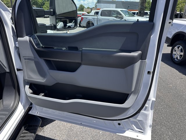 New 2026 Oxford White Ford F-250® XL image 14
