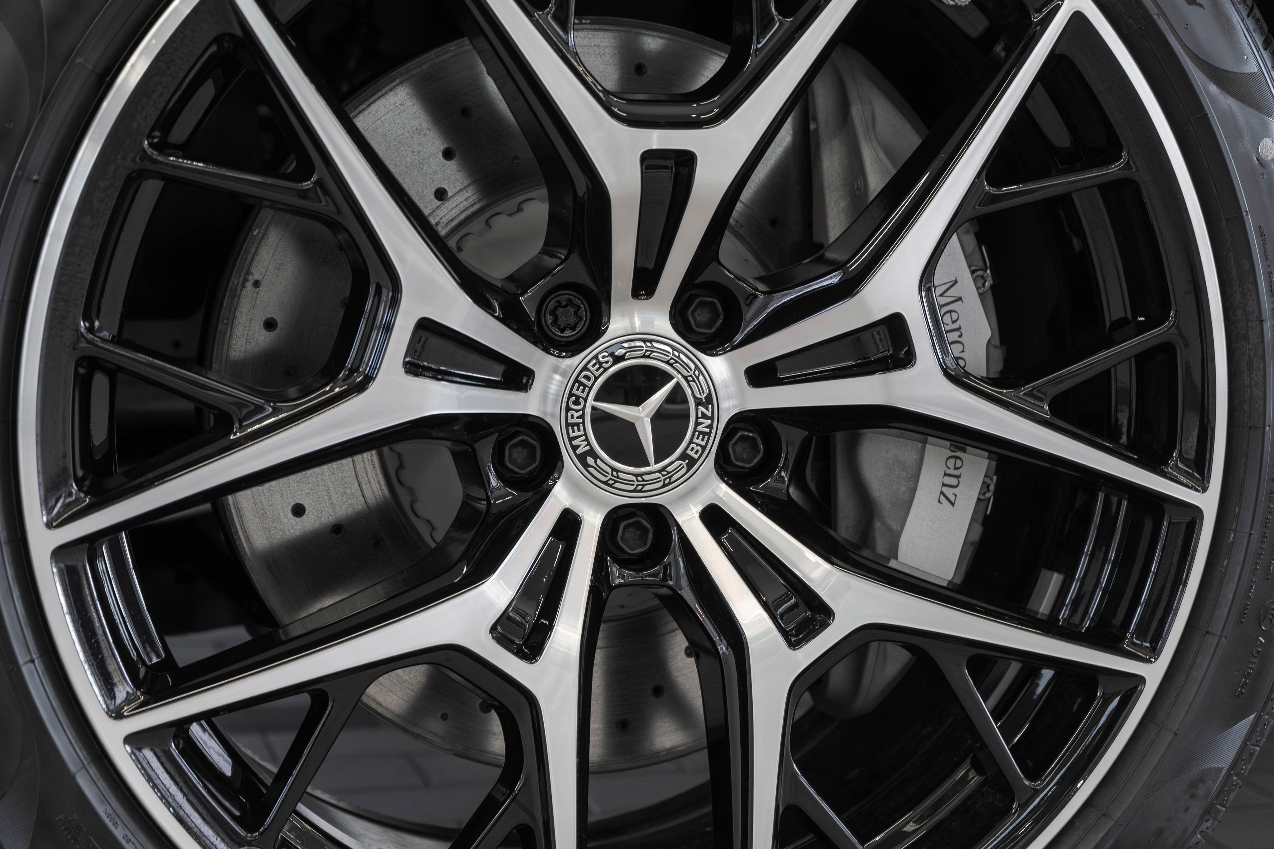 Used 2025 Black Mercedes-Benz E 450 image 29