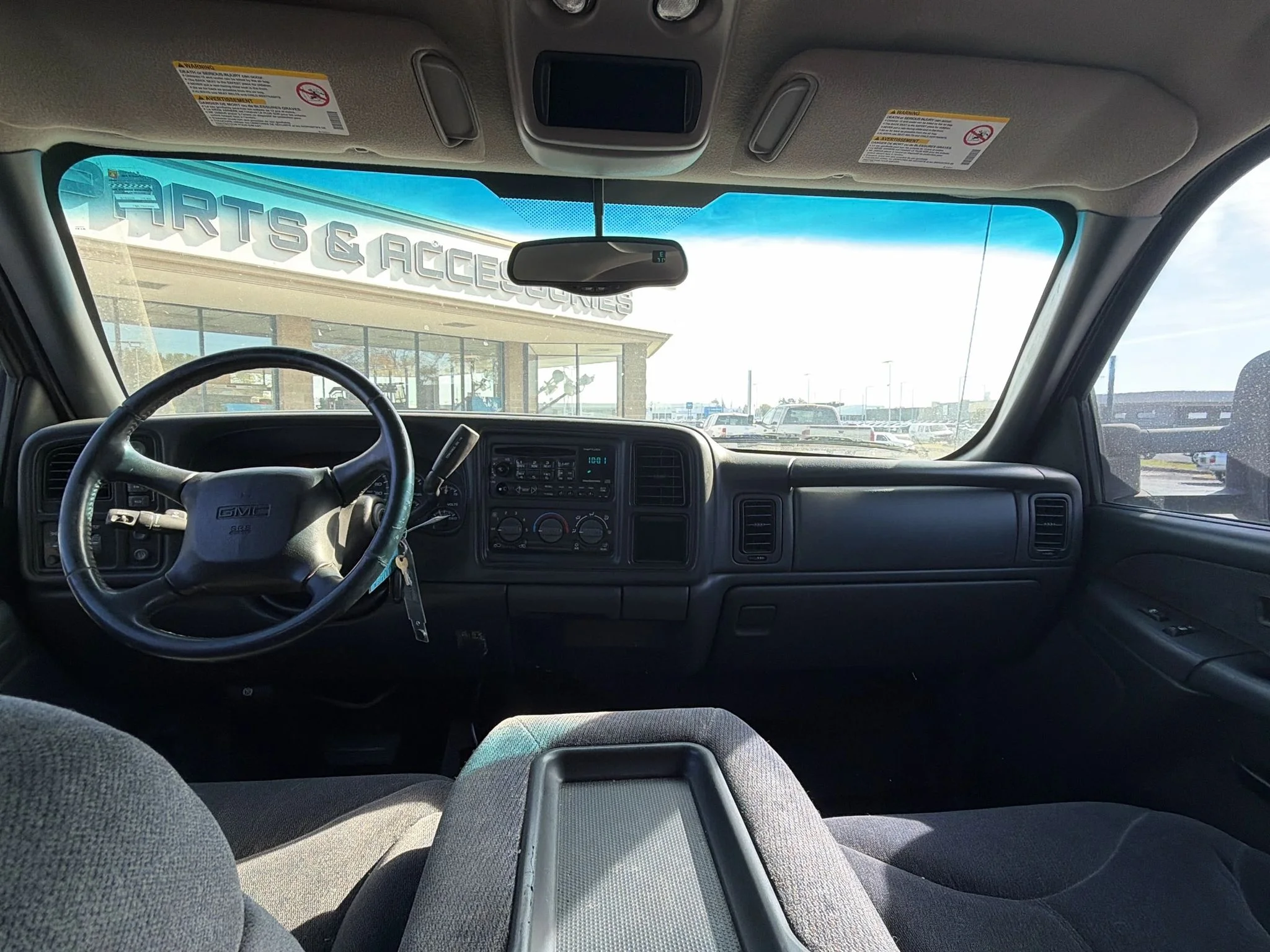 Used 2002 Gold GMC SLE image 28