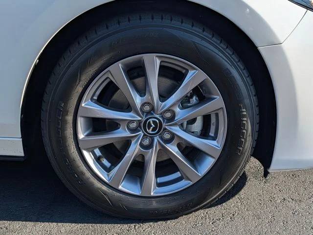 Certified Used 2022 White Mazda 2.5 S image 10