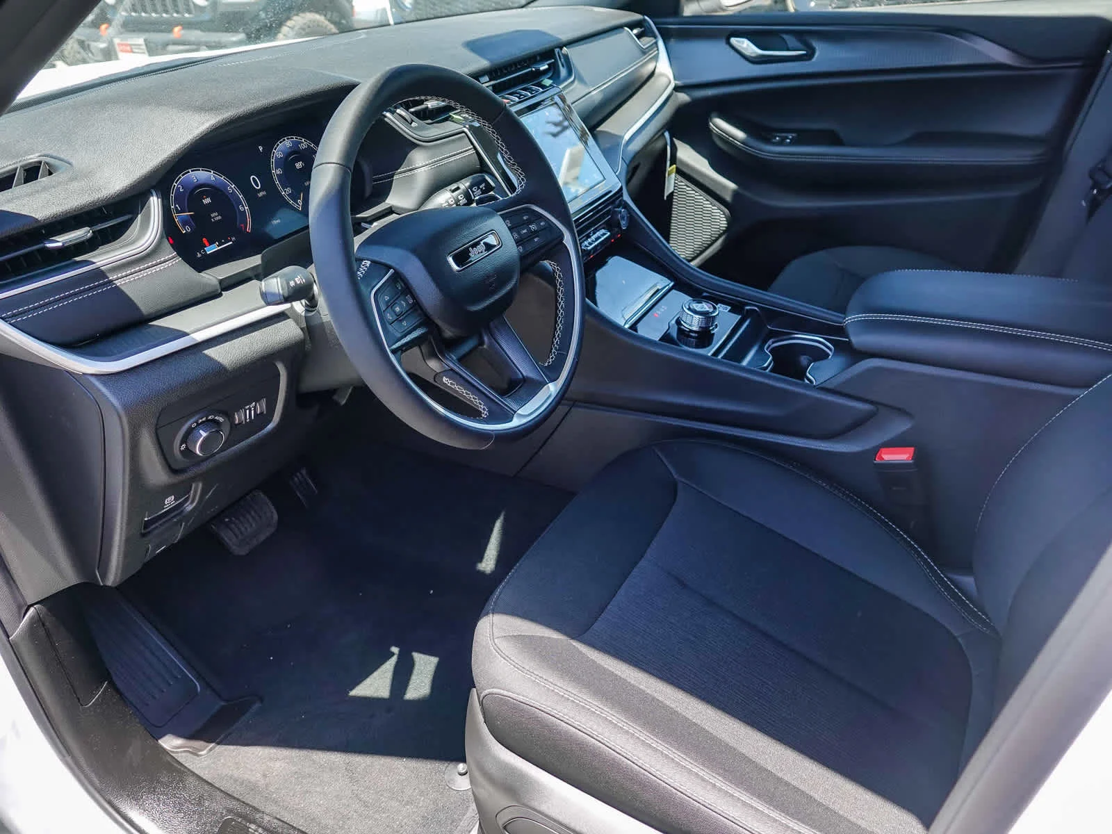 New 2026 Bright White Clearcoat Jeep Laredo image 15