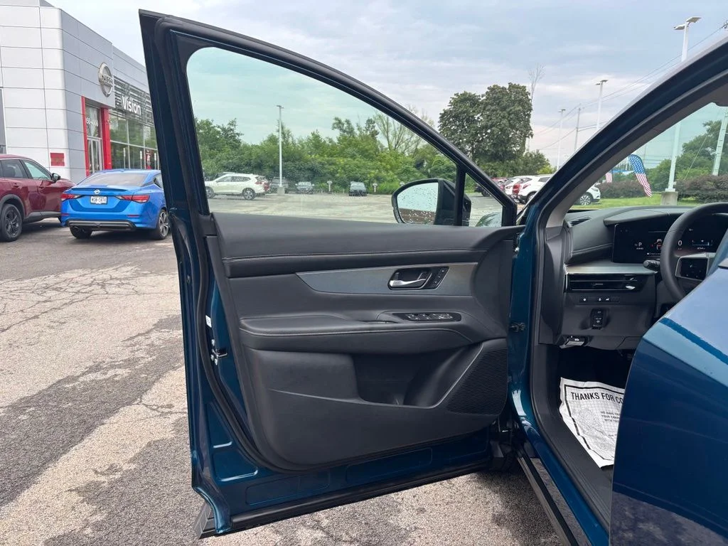 Used 2025 Blue Nissan SL image 24