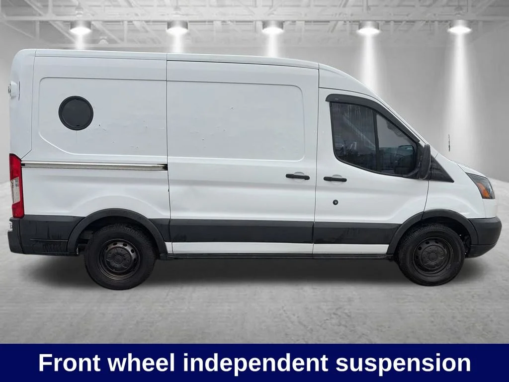 Certified Used 2019 Oxford White Ford Base image 11