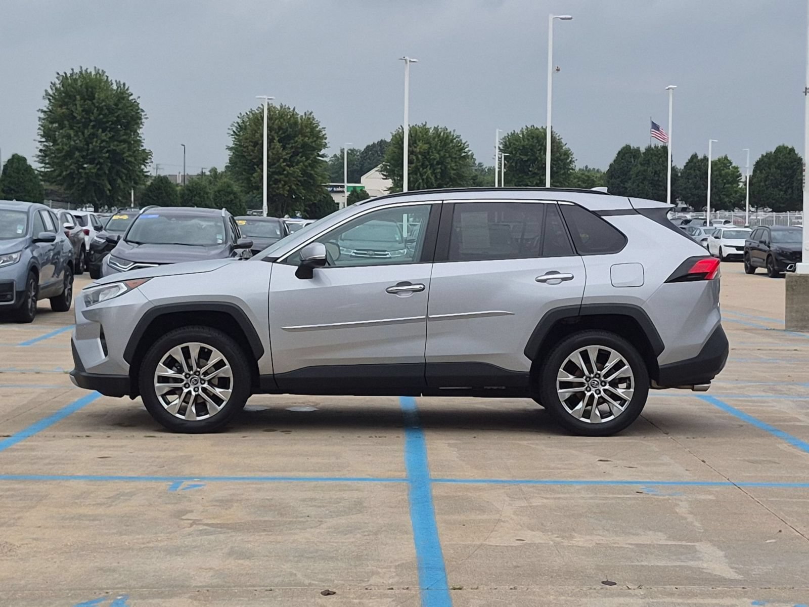 Used 2019 Silver Sky Metallic Toyota Limited AWD image 9
