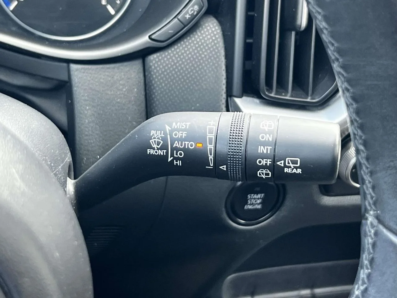 Certified Used 2024 Wind Chill Pearl Mazda 2.5 S Premium image 39