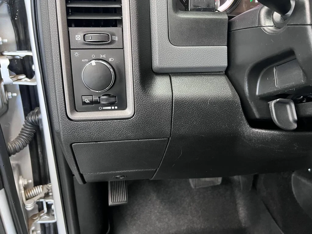 Used 2018 Bright Silver Metallic Clearcoat Ram Tradesman image 28