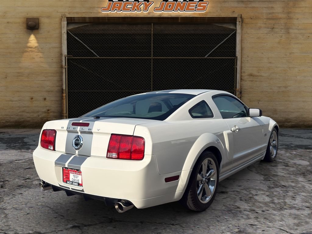 Used 2007 White Ford GT image 10