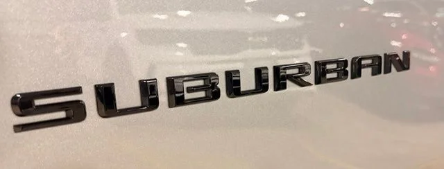2023 Chevrolet Suburban RST - Photo 9