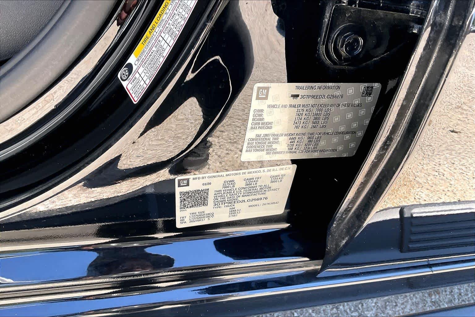 Used 2020 Onyx Black GMC AT4 image 33