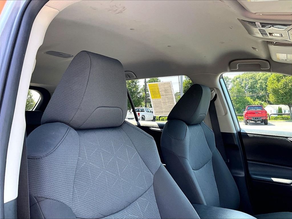 Used 2025 Silver Toyota XLE image 22