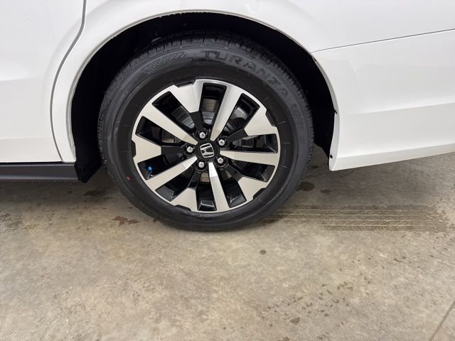 2026 Honda Odyssey EX-L - Photo 10