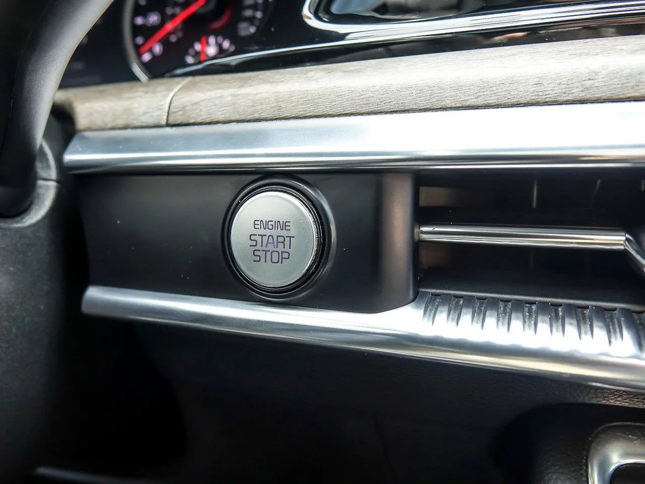 Used 2023 Gravity Gray Kia GT-Line image 20