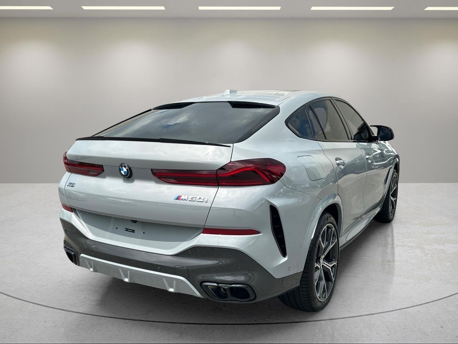 Used 2025  BMW M60i image 7