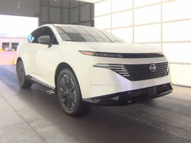 Used 2026 White Nissan Platinum image 11