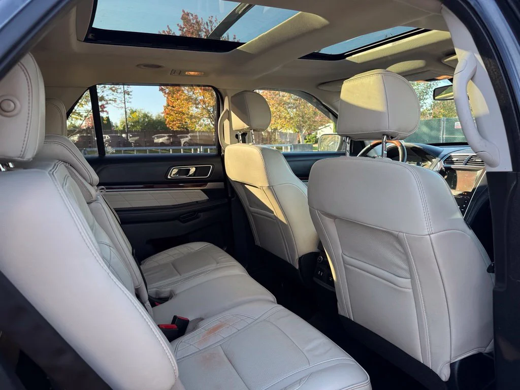 Used 2017 Magnetic Ford Platinum image 25