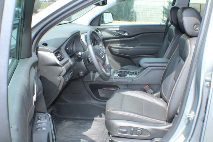 2023 GMC Acadia AT4 - Photo 12