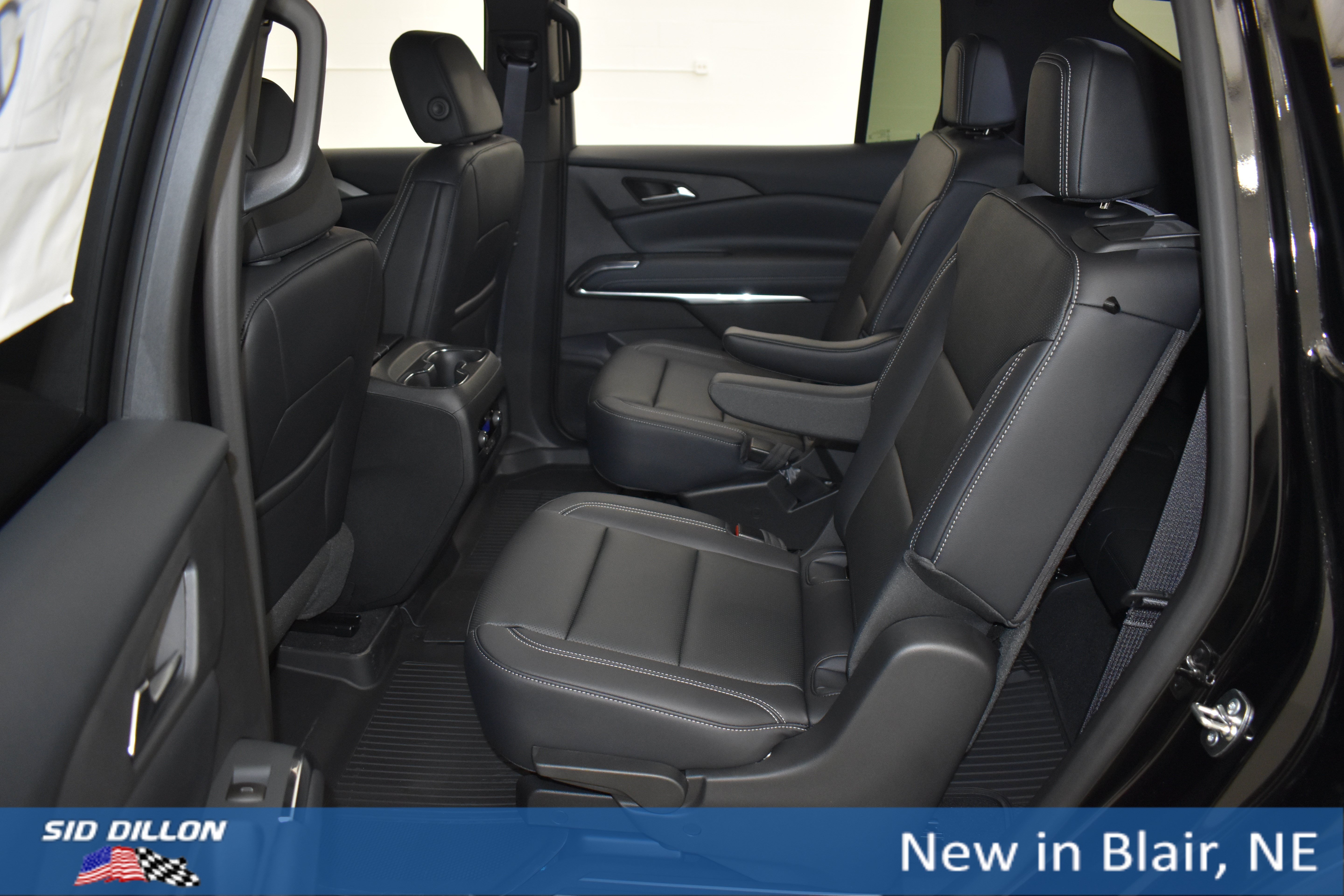 2026 Chevrolet Traverse LT - Photo 9
