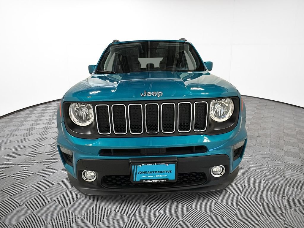 Used 2019 Green Jeep Latitude image 3