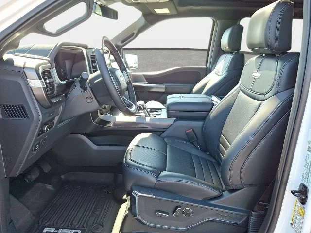 New 2026 Star White Metallic Tri-Coat Ford Platinum image 9
