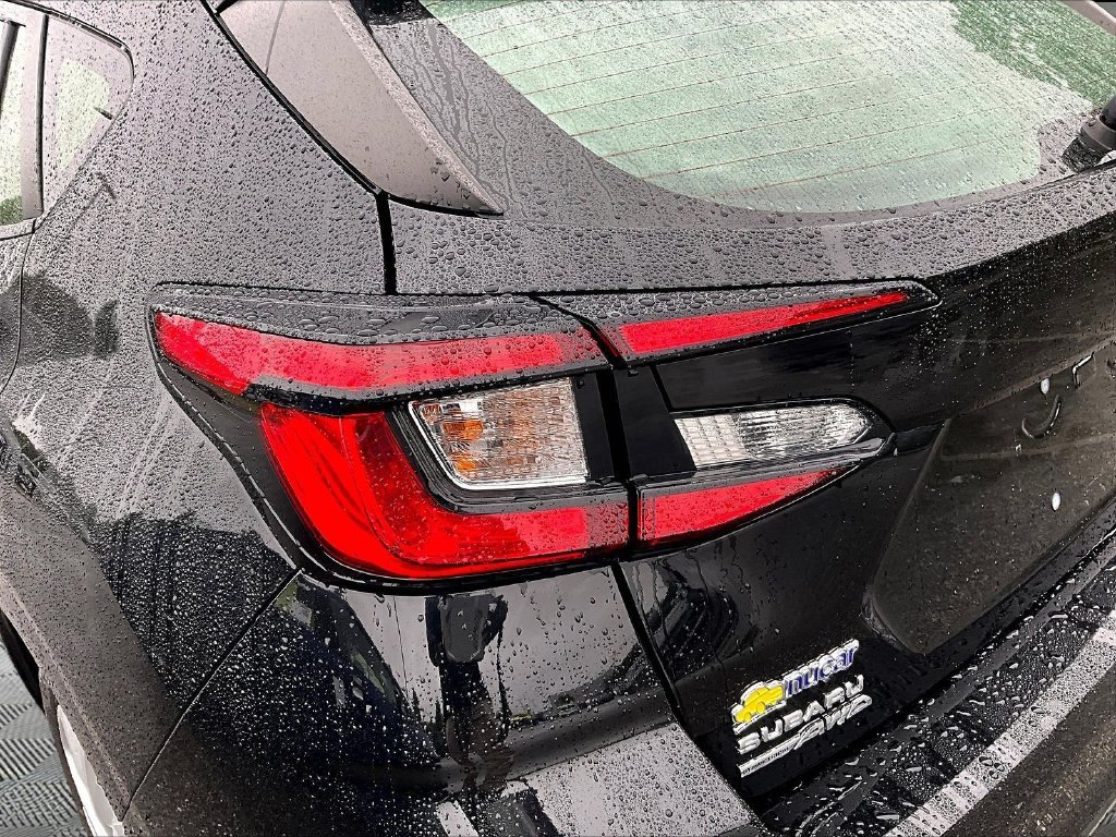 Used 2024 Black Subaru Base image 32