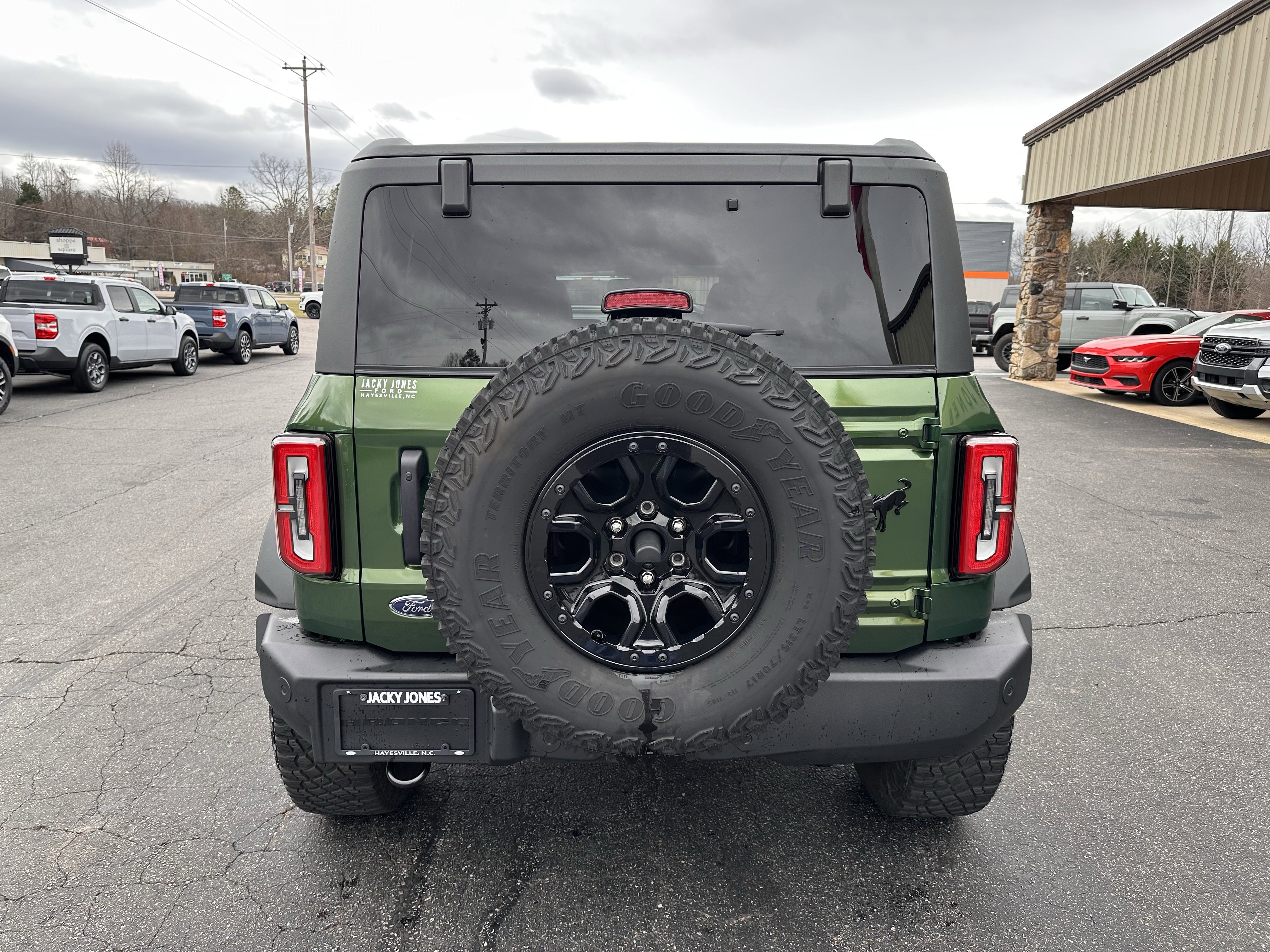 Certified Used 2024 Eruption Green Metallic Ford Wildtrak image 7