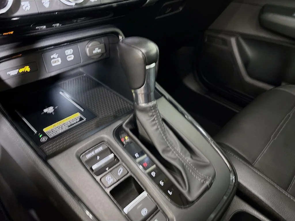 Used 2023 White Honda EX-L image 15