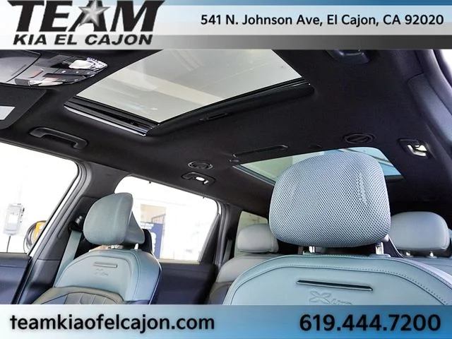 New 2027 White Kia X-Line SX image 22