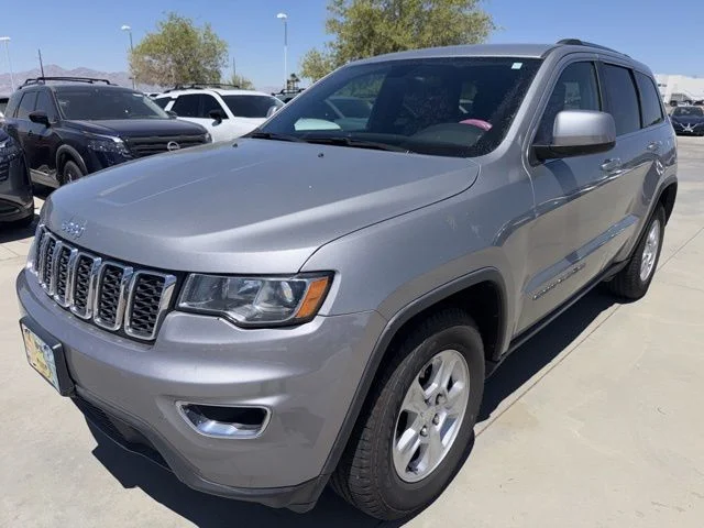 2017 Jeep Grand Cherokee Laredo E's photo