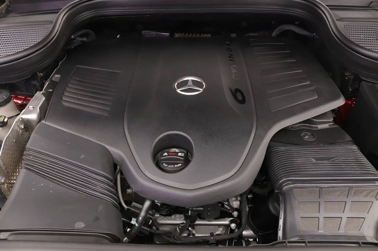 Certified Used 2023 Red Mercedes-Benz 450 4MATIC® AMG® Line Pkg image 23