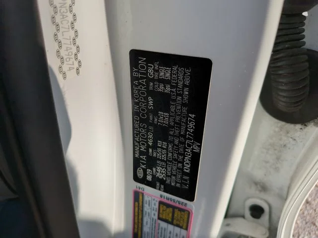 Used 2020 White Kia EX image 37