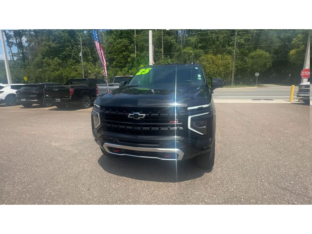 Used 2025 Black Chevrolet Z71 image 7