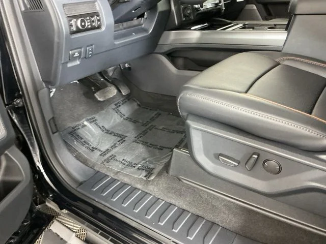 New 2026 Agate Black Metallic Ford Lariat image 19