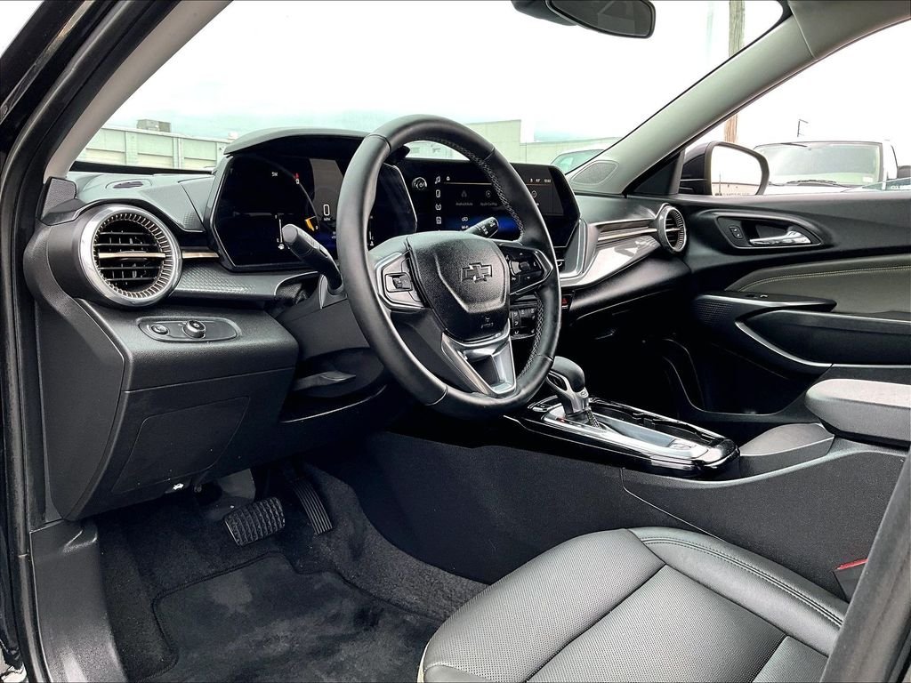Used 2024 Black Chevrolet ACTIV image 8