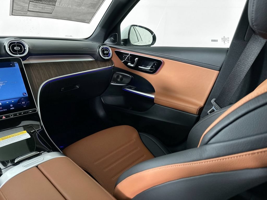 New 2026 Polar White Mercedes-Benz C 43 AMG® image 59