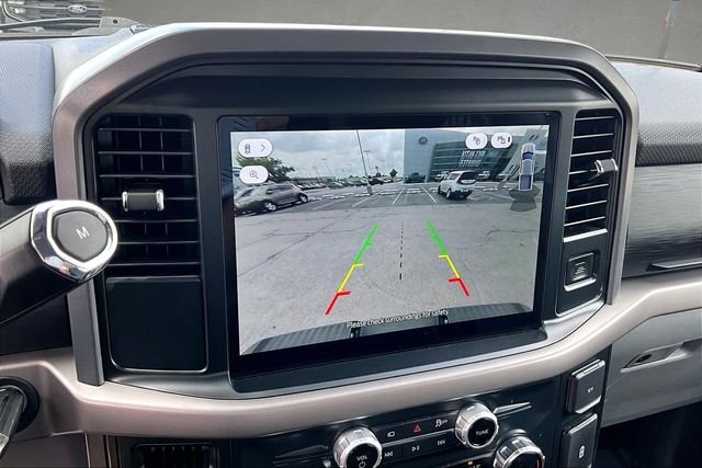 Used 2025 Agate Black Metallic Ford XLT image 46