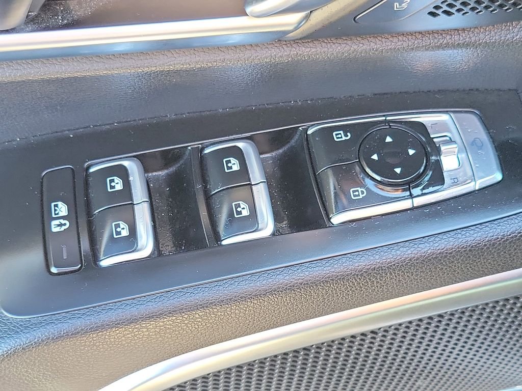 Certified Used 2023 Ebony Black Kia SX Prestige X-Line image 10