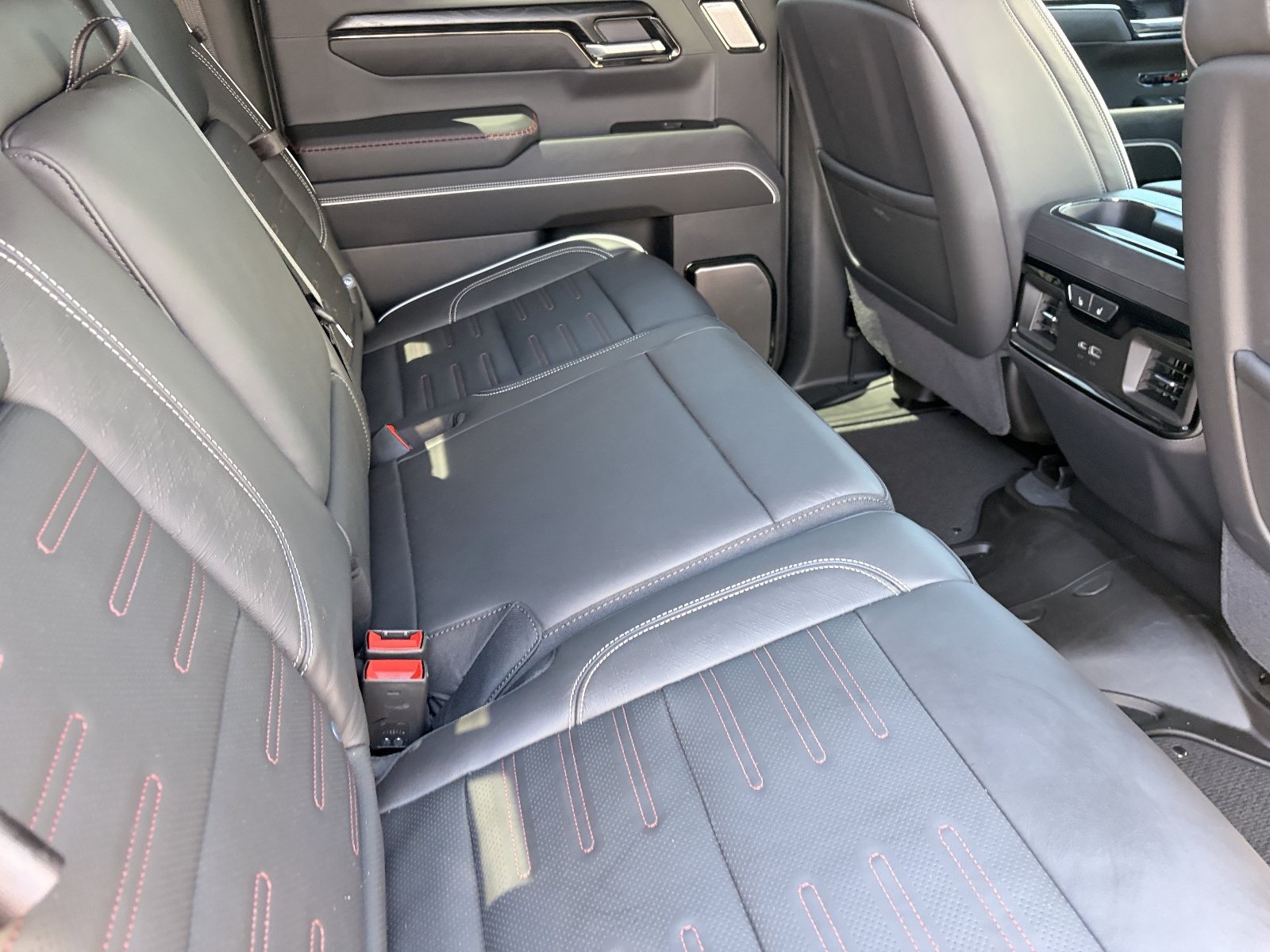 2026 GMC Sierra 1500 AT4X - Photo 13