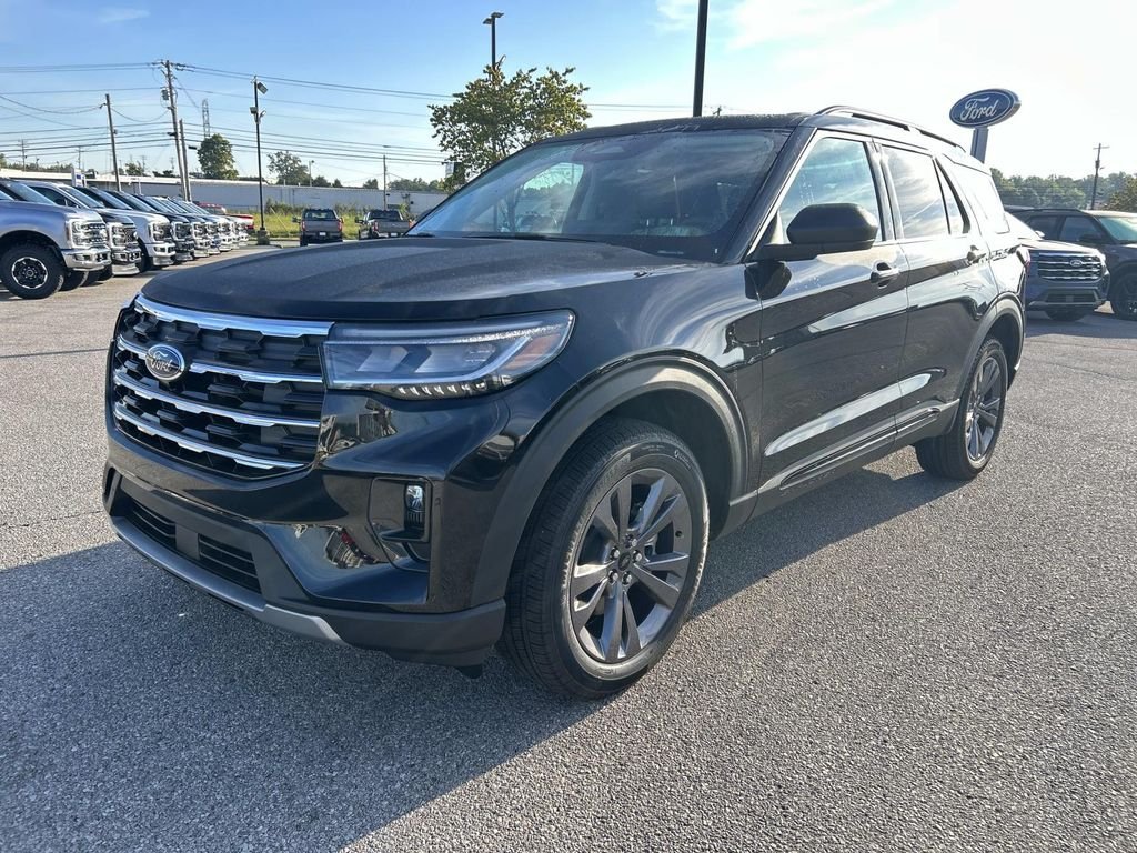 New 2026 Agate Black Metallic Ford Active image 7