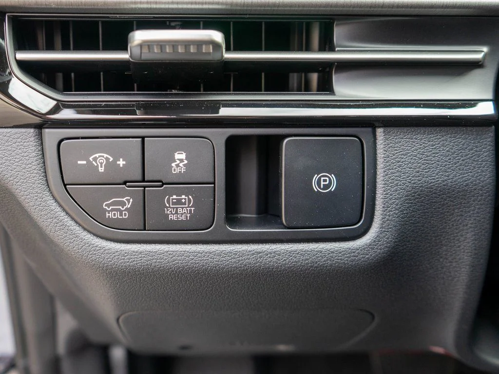 Used 2026 Gray Kia X-Line image 18