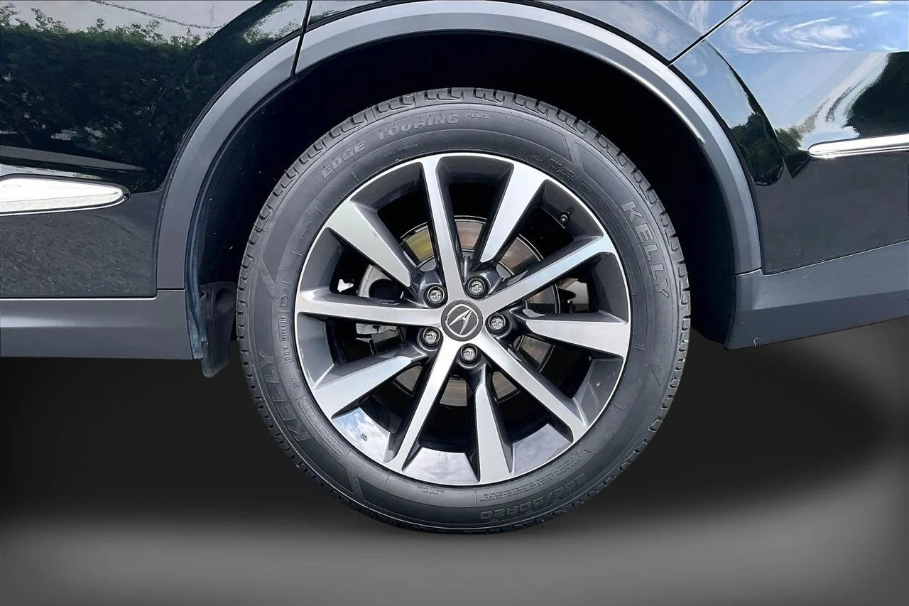 Certified Used 2025  Acura Technology Package image 36