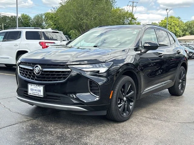 Used 2023 Black Buick Essence image 5