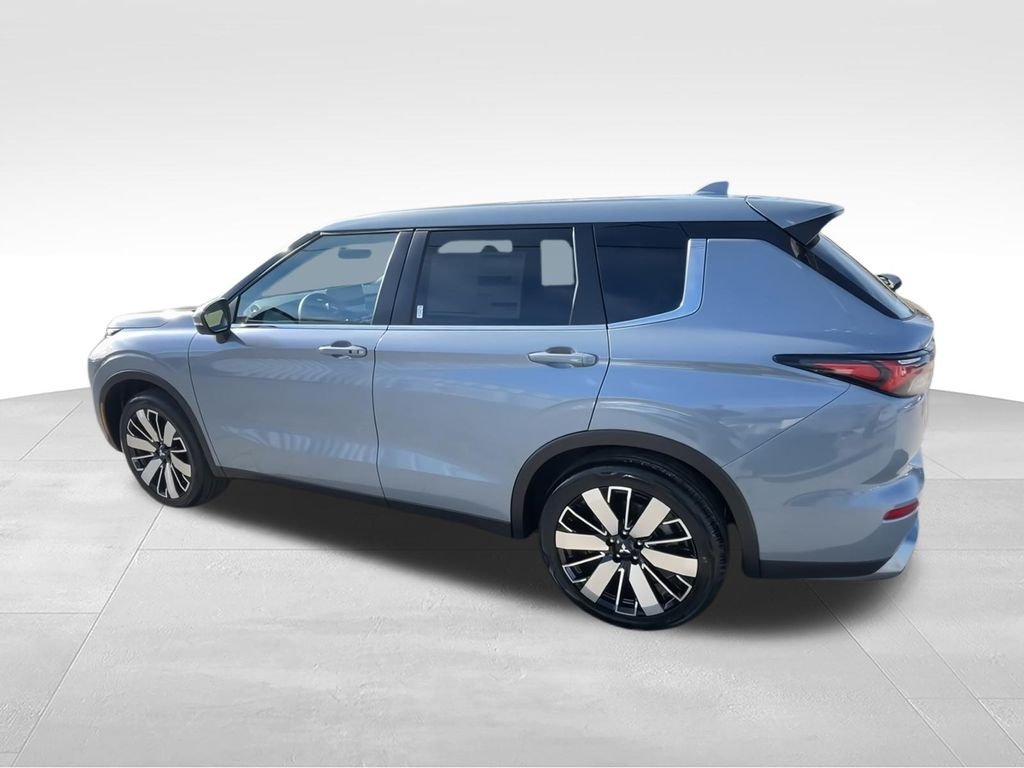 2026 Mitsubishi Outlander SE - Photo 6