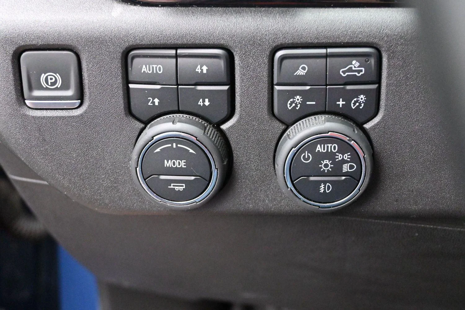 Used 2024 Lakeshore Blue Metallic Chevrolet ZR2 image 19