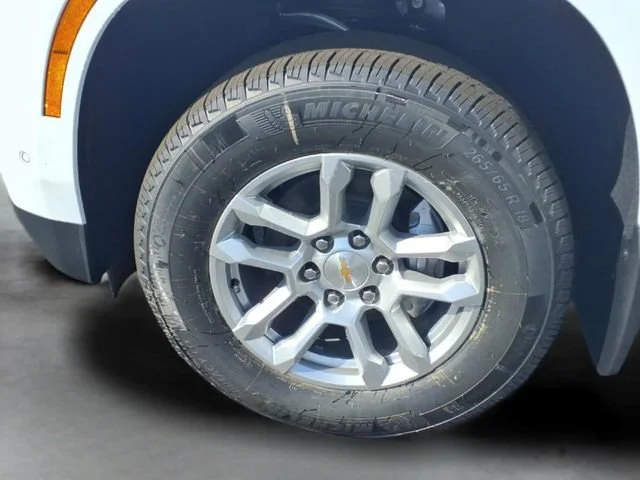 New 2026 Summit White Chevrolet LS image 15