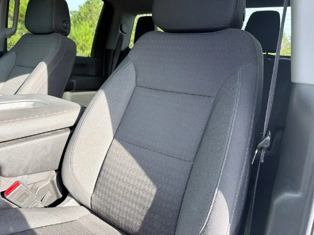 Used 2024 White Chevrolet Custom image 14