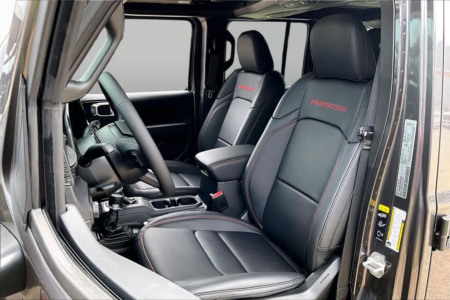 New 2026 Granite Crystal Metallic Clearcoat Jeep Rubicon X image 9