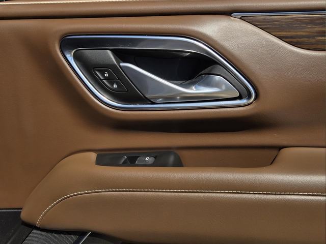 Used 2023 Beige Chevrolet High Country image 33