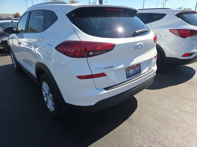 Used 2020 White Hyundai Value image 4