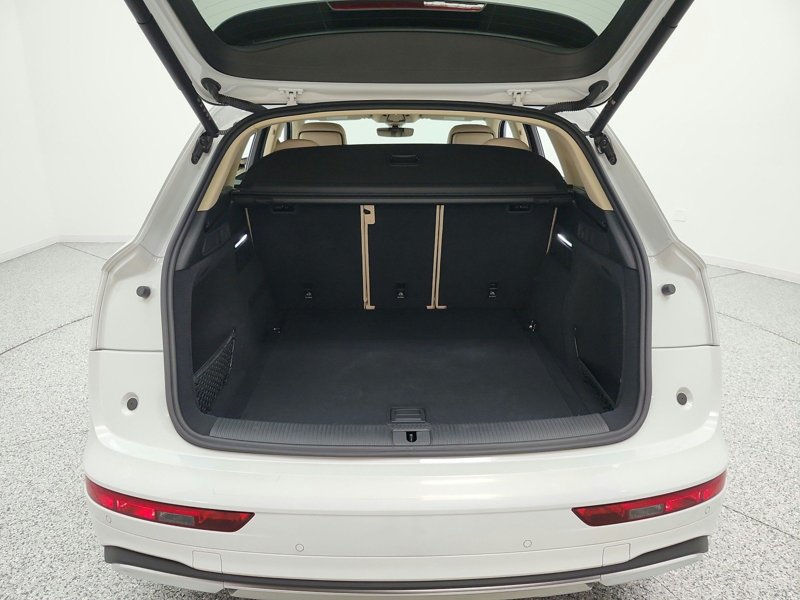 Used 2023 Glacier White Metallic Audi Premium image 18